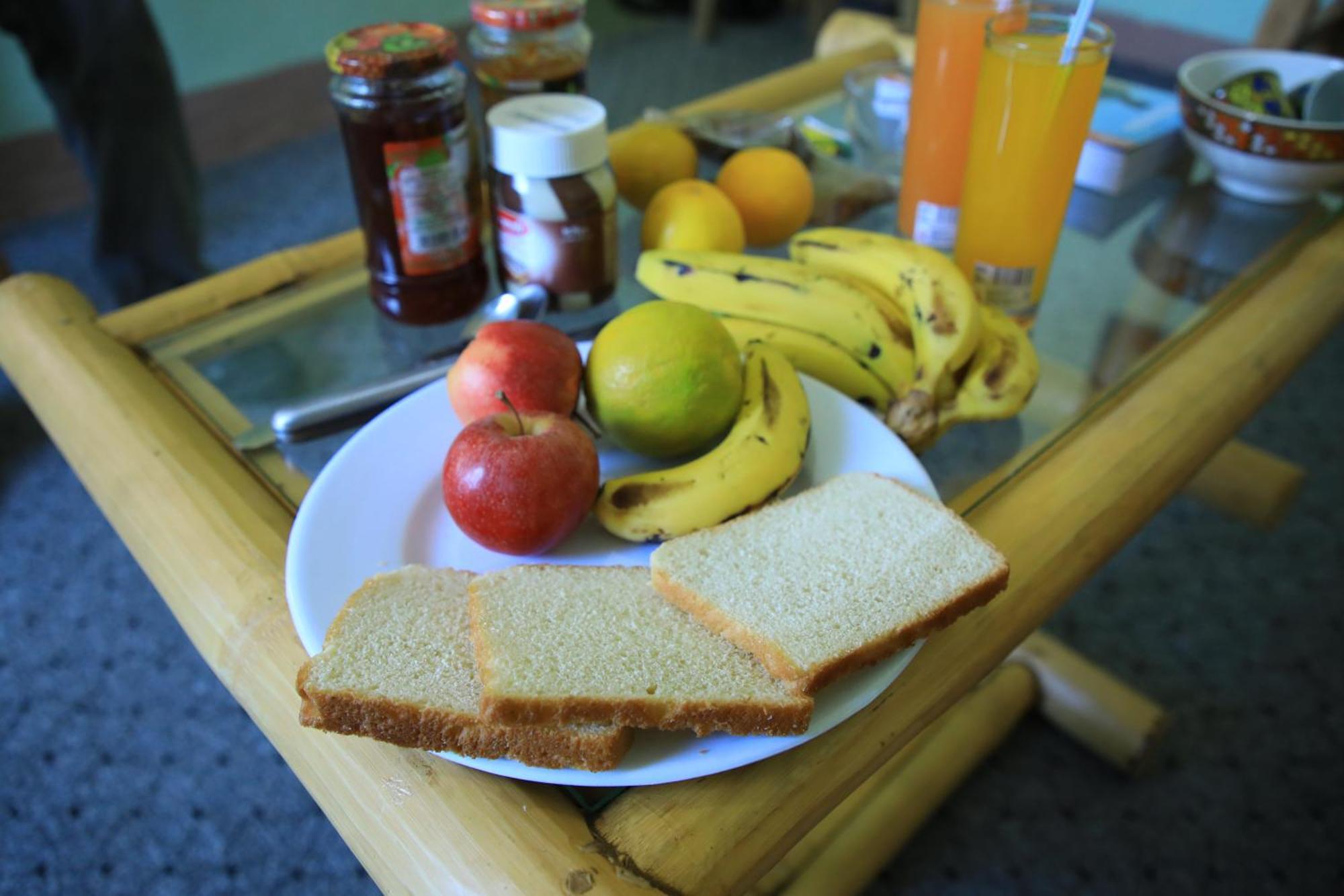 Manuhie Backpackers Lodge Bahir Dar Buitenkant foto