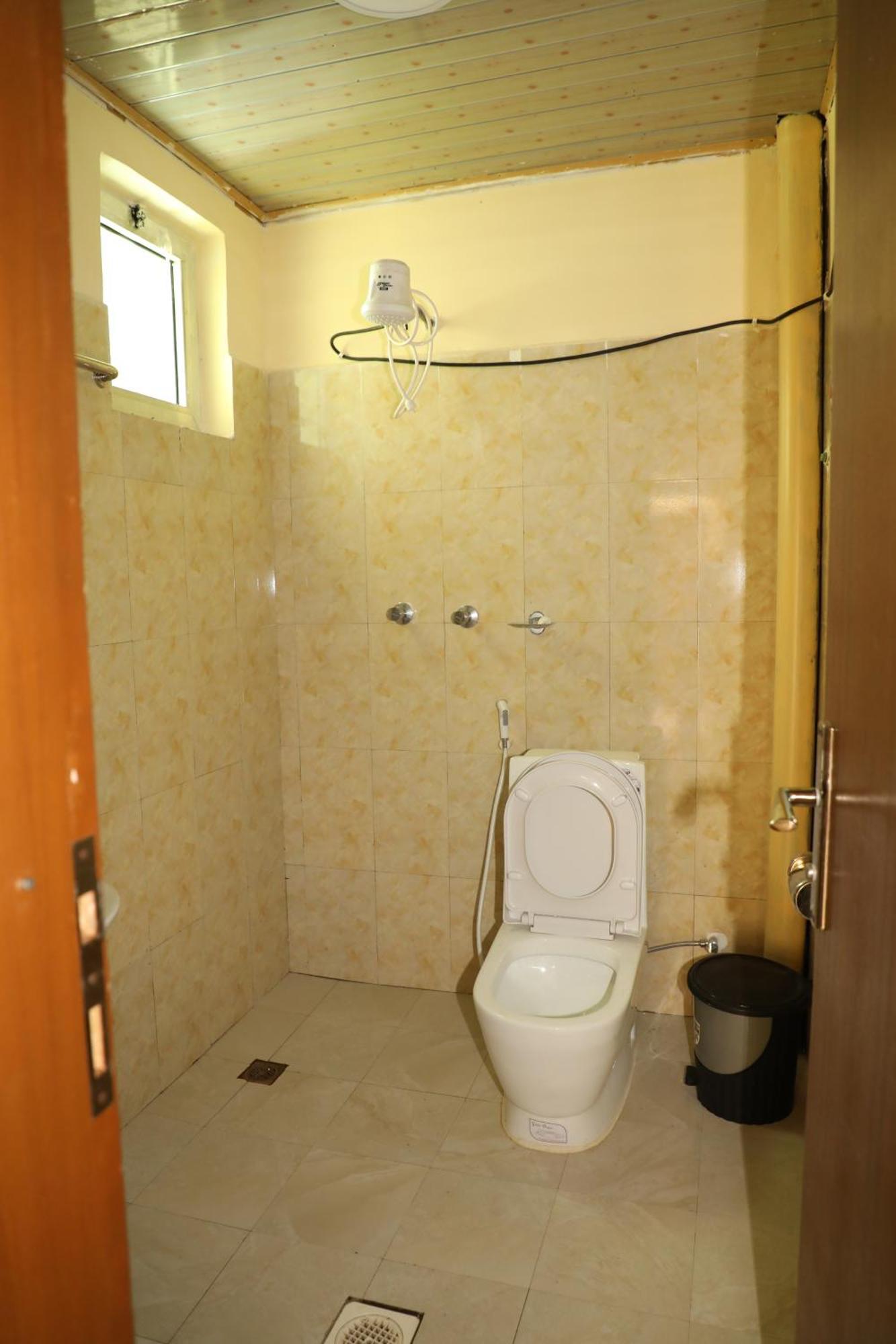 Manuhie Backpackers Lodge Bahir Dar Buitenkant foto
